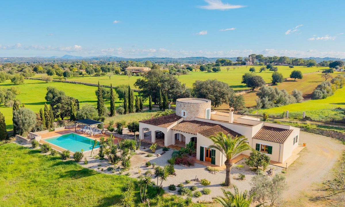 Majorca Villa | Country House 'Son Bartolo' with Private Terrace, Wi-Fi and Air Conditioning