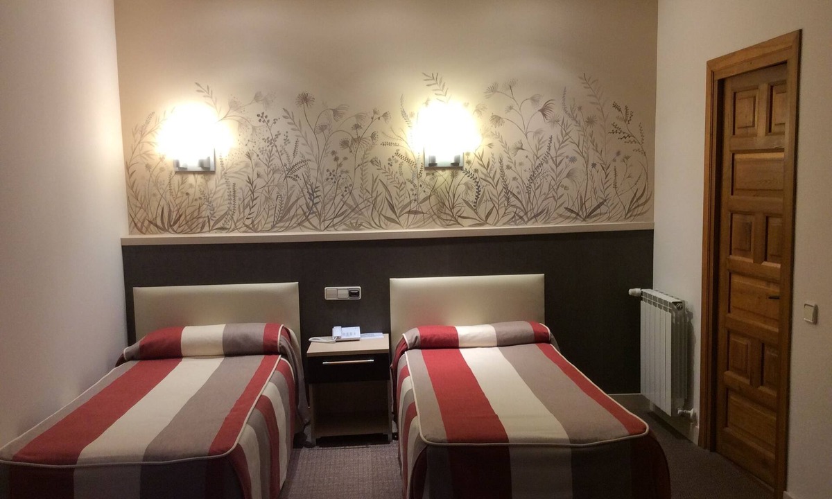 Yesa Hotel | Hotel Monasterio de Leyre