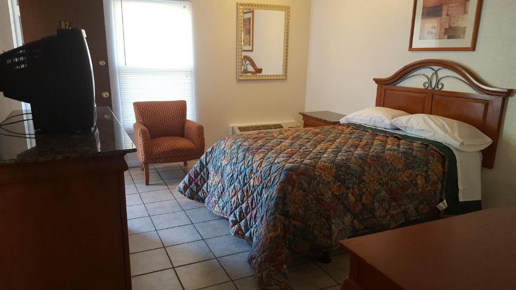Miller Beach Apartment | Mosley