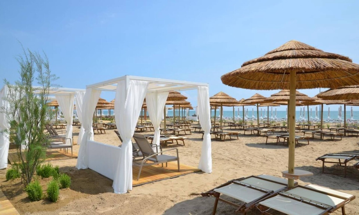 Bibione Lido dei Pini House | Vacation resort Lino delle Fate Bungalow Leccio for 7 persons