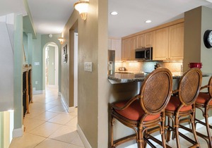 203 Mariners Club - This tri-level townhouse boasts 4 bedrooms and 3 baths in Key Largo