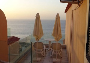 Cozy and relaxing apartment with cliff and sea views, Wifi, pool. in Santiago del Teide