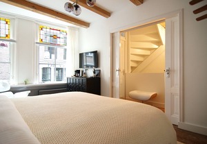 Signature Suite in the Picturesque Canal District in Amsterdam-Centrum