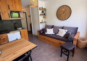 Studio cabine 24m² au pied des pistes avec balcon in Les Adrets