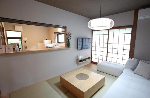 Yufuin Onsen Apartment | 宗鶴庵 - Sokakuan Private Japanese Villa Yufuin - 金鱗湖や湯の坪街道まで車6分 - 最大12名の和風一棟貸切の無人宿