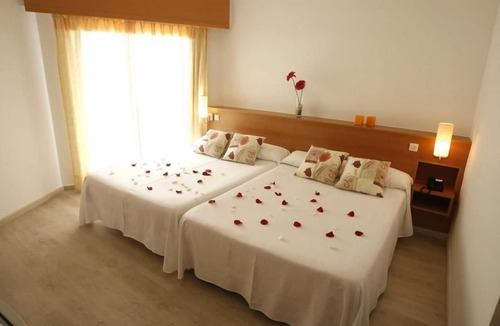 Finestrat Hotel | Alone
