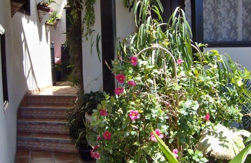 El Guincho Apartment | Apartamentos Monasterio de San Antonio - Modernes Apartment mit Balkon und Meerblick
