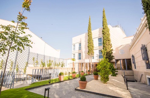 Pinto Apartment | Apartamentos Plaza de Santiago - Estudios Turisticos - 1 LLAVE