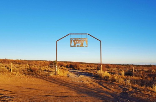 La Sal House | Canyonlands Lodging Wolf Springs Retreat