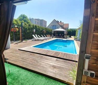 Puck House | Dom przy Basenie