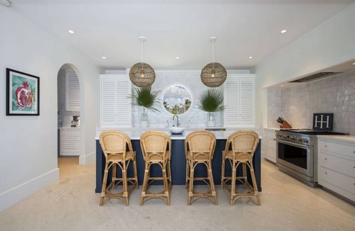 North Palmetto Point Villa | Exceptional 4BR Villa on Beach w/Pool & Generator