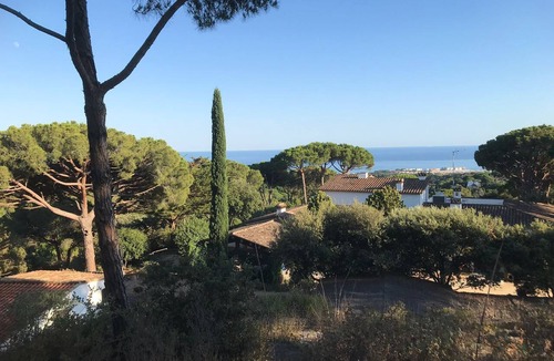 Sant Andreu de Llavaneres House | Garden Guesthouse, Sea View and Wellness, Boutique Estate near Barcelona Coast