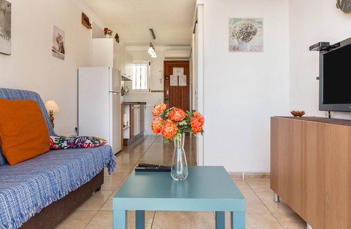 Puerto Rico Apartment | Holiday Apartment ‘Sweet Home’ with Air Conditioning, Terrace & Shared Pool