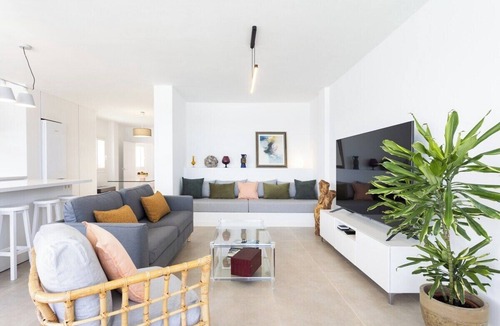 Las Caletillas Ski Chalet | Home2Book Stunning Sea Views House, Private Pool