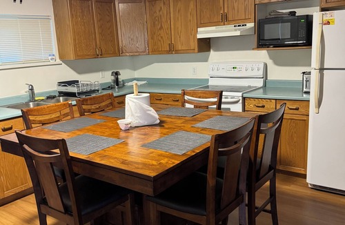 Sunshine Valley House | Hope Sunshine Valley 3BR 3Bath Mountain View Home