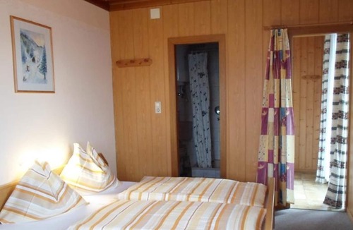 Vorderstoder Apartment | House Mösenbichler - double room with shower, toilet