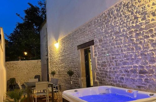 Bayeux House | L'ATELIER DU VIEUX BOIS Spa