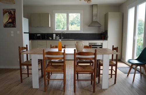 Pont-Saint-Pierre House | Logempré Gatehouse - 23 ha of parkland, river & padel