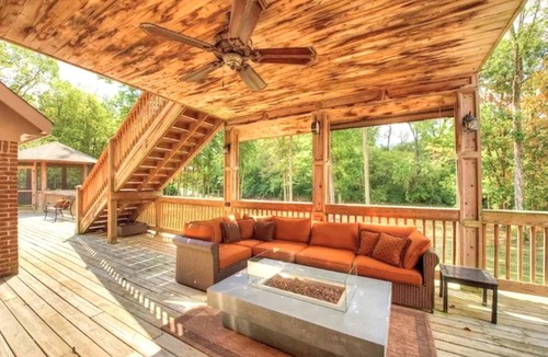 Avon Villa | Luxurious and Spacious Rental in Avon for an Amazing Vacation in Indiana