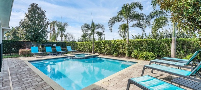 10 Mins Disney/5 Kings!/Private Pool and Spa/AC Games Room/Themed Bedrooms/Wifi in Celebration