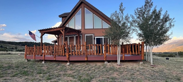 10 Minutes To Monarch Mountain, the Arkansas River and 10 Minutes To Salida! in Salida