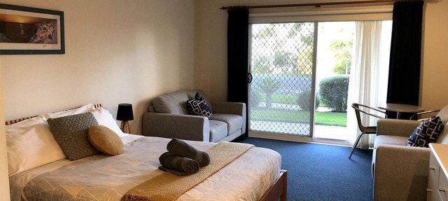 110 @ Waves Phillip Island. FREE WIFI & LINEN in Cowes