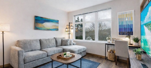 1BR 1BA+Den with AC| Redmond| Fit for Long Stays-4 in Redmond