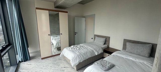 2+1 Large Flat in Şişli's Luxury Residence Sinpaş Queen in Istanbul