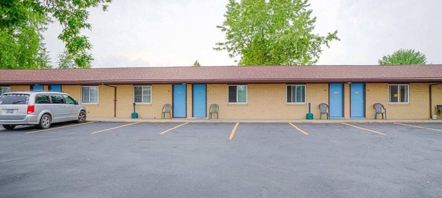 2 Full Bed | non smoking in Saginaw