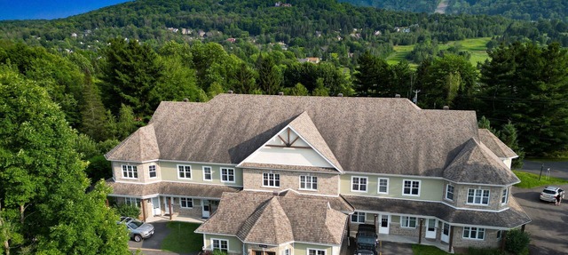 201 Champlain Bromont Apartment with CITQ Mountain View # 248253 in Bromont
