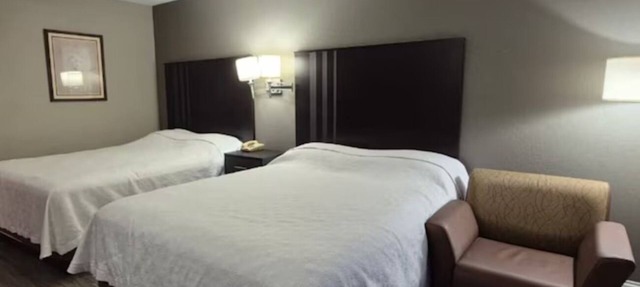 4 Units | Midwest Activity Strip | Near Waterpark, Candy Factory & Local Dining in Lake County