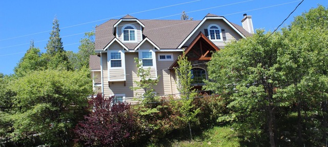4000 sf house with A/C~gourmet kitchen~1000 sf gameroom~outdoor fire features in Lake Arrowhead