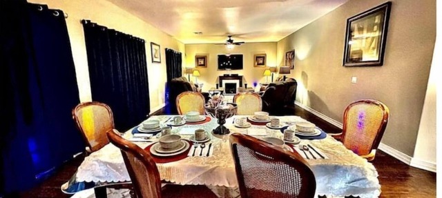 5BR/3.5BA w/2 Master Suites/Pool in El Mirage