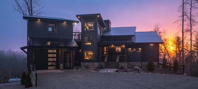 6 Acre Summit - Mtn Views, Trout Fishing, Private Pool Summer 2026 in Blue Ridge