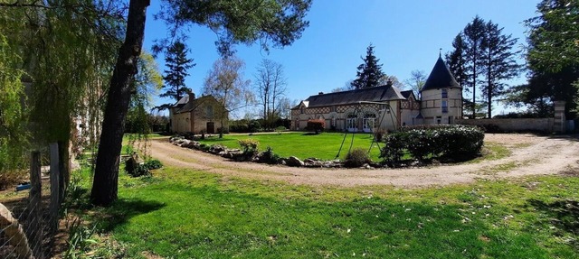 A dream vacation in the heart of nature, surrounded by historic charm in Beaumont-Louestault