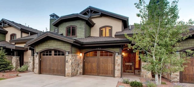 Abode at Juniper Ridge, private hot tub, ski & golf, Canyons Village in Park City