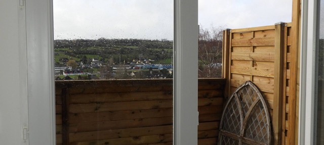 Adorable apartment, completely renovated, bright, 8m² terrace, lovely view. in Lisieux