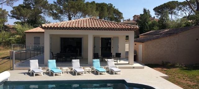 Air-conditioned detached villa with a secure, heated pool and a large garden in Puget-Sur-Argens
