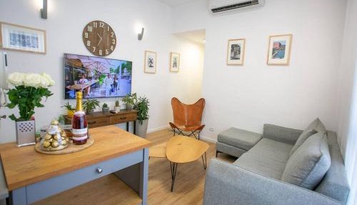 Amazing Dizengoff Square Home in Tel Aviv