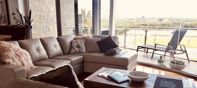 Anglesea Riverside Apartment Three bedroom with balcony views. in Anglesea