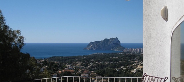 APARTMENT NEW EXCEPTIONAL VIEW ON A COLINNE FACING THE SEA (a swimming pool) in benissa