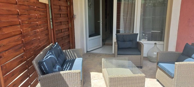 Appartement EN REZ DE Jardin Privatif ET Independant Dans Maison in Aix-en-Provence