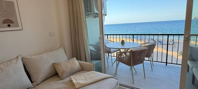 Beachfront Apartment with Sea View in Benidorm