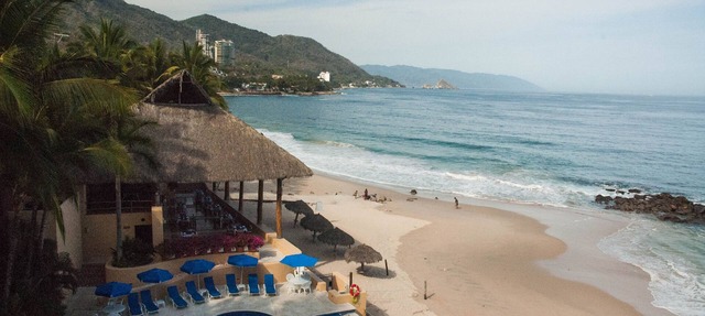 Beachfront Condo in Puerto Vallarta - Los Palmares in Puerto Vallarta