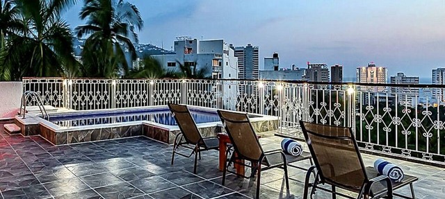Beautiful Penthouse! Private pool with incredible views of the bay! Security in Acapulco de Juárez