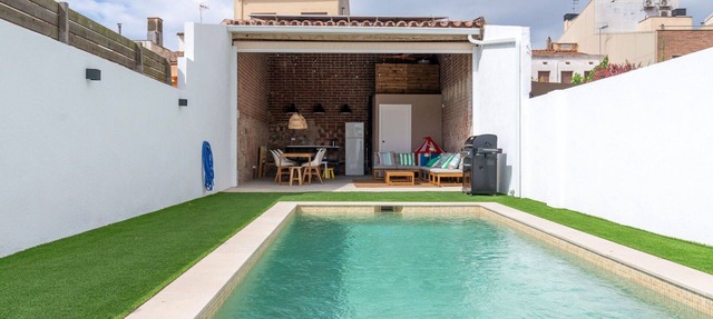 Beautiful villa for 7 guests with WIFI, A/C, private pool, TV and patio in Malgrat De Mar