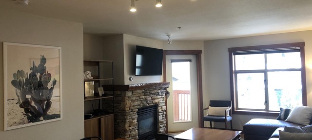 Beautifully Updated Ski-in/Ski-out Condo (Top Floor) in Brighton
