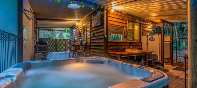 Bellbird Studio, pet friendly, glamping getaway in Kenilworth