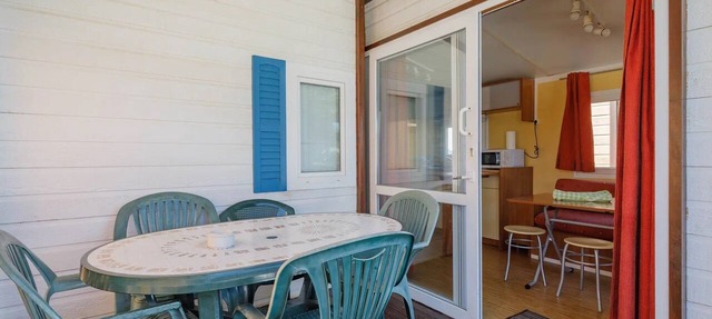 Bungalow 'D1' with Shared Pool, Private Terrace, and Wi-Fi in O Grove