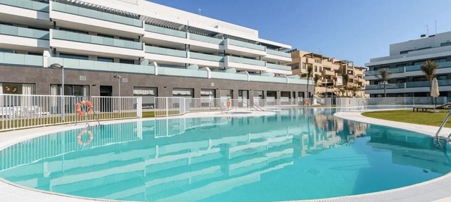 Cala Serena - Modern, stylish 4 bed, 850m from the beach in La Cala de Mijas in Málaga